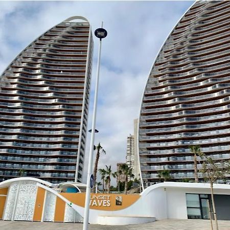 Sunset Waves Benidorm By Mar Holidays ภายนอก รูปภาพ